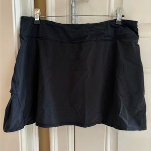 Lululemon Pace Setter skirt, size 8 tall
